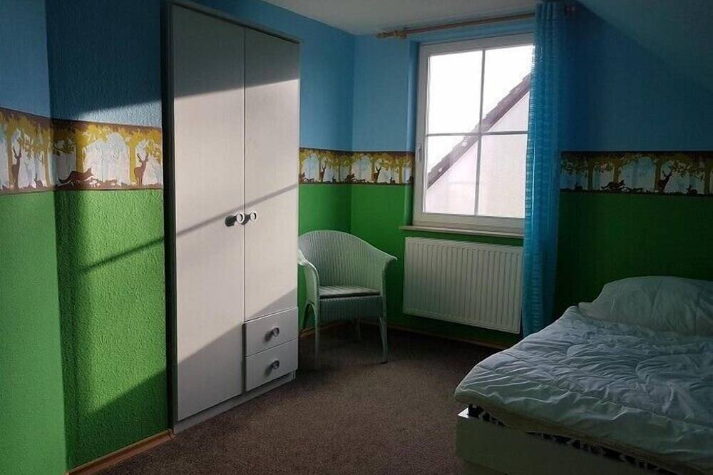 Ganze Wohnung, Charmantes Ferienhaus ruhig gelegen für 6 Personen in Welzin, Usedom Stadt