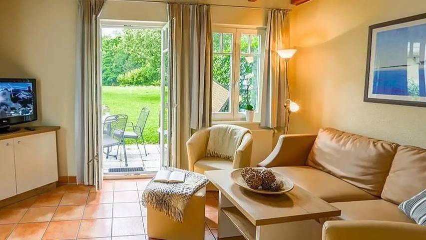Ferienhaus für 6 Personen, mit Terrasse und Garten in Nienhagen
