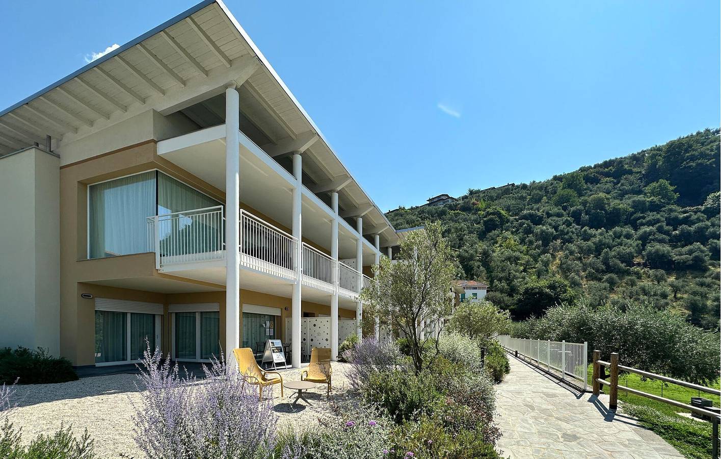 Ganze Ferienwohnung, Charmante Wohnung mit Terrasse und Garage in der Nähe des Iseosees in Marone, Gemeinde Marone