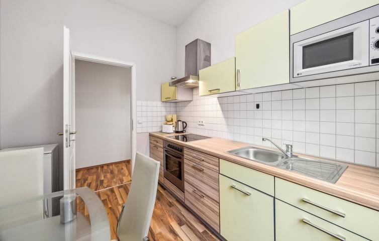 Ganze Ferienwohnung, Modernes Appartement mit Parkplatz 700m vom Anklam Fluss in Anklam, Vorpommern Greifswald