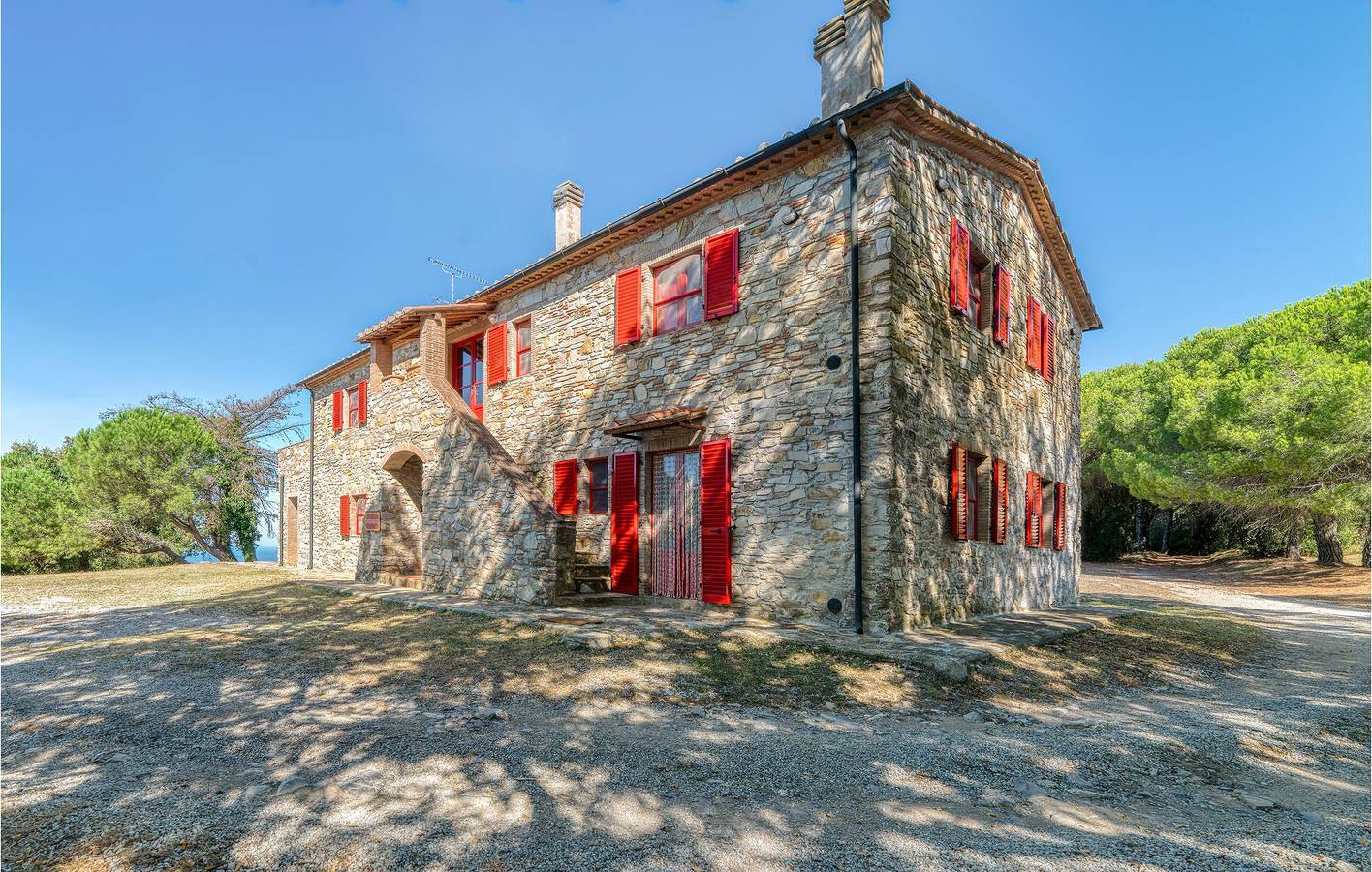 Apartment mit Meerblick, Pool und Parkplatz in Sassetta, Etruskische Küste