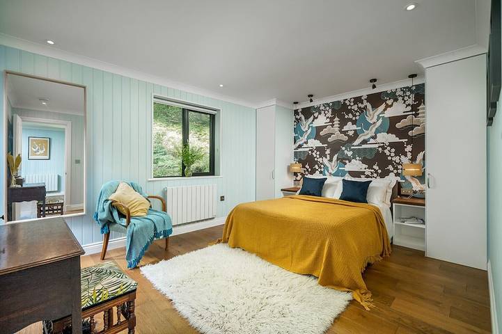 Guest Cabin in the Hampshire Woods in South Downs