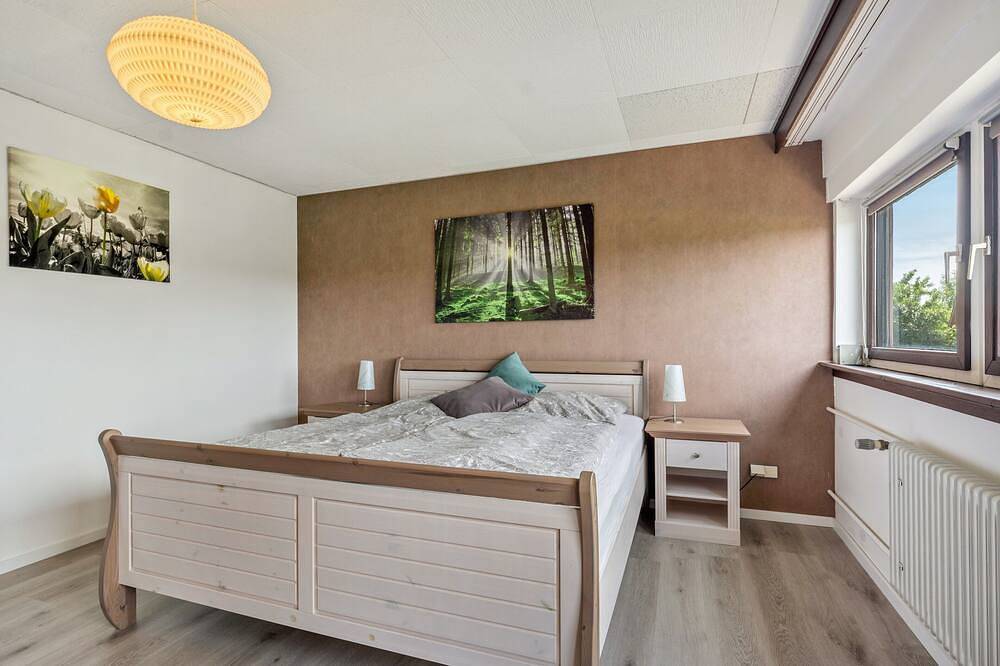Ganze Wohnung, Apartment \"Haus Schönblick\" mit geräumigem Balkon im Bayerischen Odenwald in Amorbach, Main-Odenwald