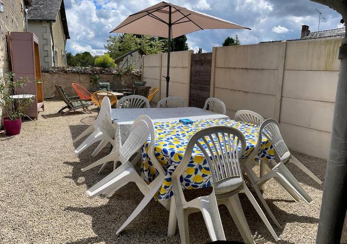 Gîte pour 10 personnes, avec jardin et vue, animaux acceptés à Le Guédeniau