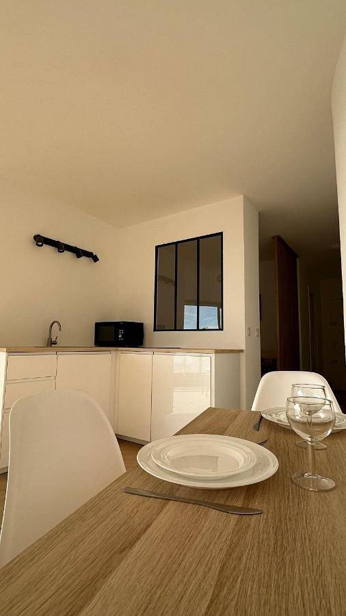 Gîte pour 4 personnes, avec vue et balcon dans Port du Cros de cagnes - 2