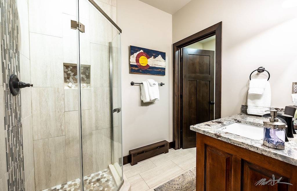 Beautiful Duplex/Minutes from Vail and Beaver Creek - 15% Disc. for 7+ Nights! in Eagle-Vail, Beaver Creek