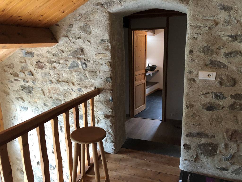 Gîte authentique et cosy à la campagne in Charbonnières-les-Vieilles, Parc naturel régional des Volcans d'Auvergne