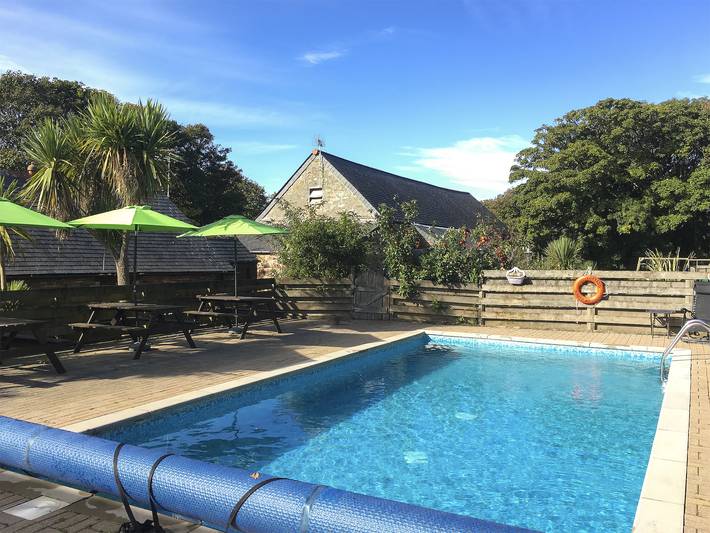 Cottage for 5 people, with garden, with pets in Cornwall
