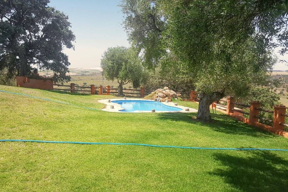 Homerez - Villa Puerto Serrano in Puerto Serrano, Cádiz Province