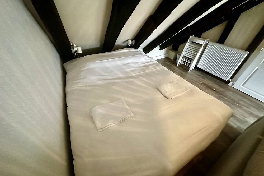 Entire apartment, Les Arches in Poitiers, Vienne