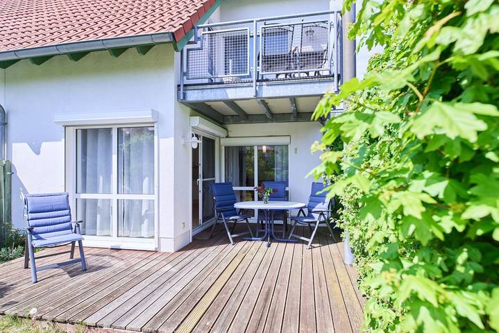 Ferienwohnung für 4 Personen, mit Terrasse und Garten in Karlshagen - 2