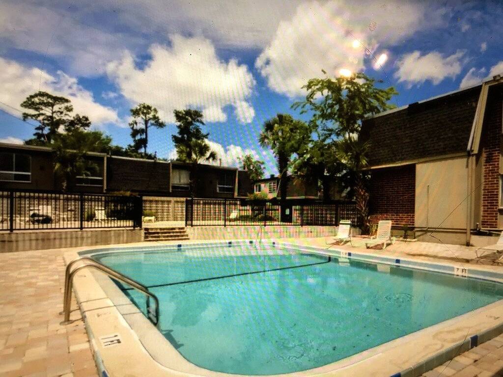 Ganze Wohnung, 2 bedroom 1 bath condo 1 block to Shands (4) in Gainesville, Alachua County