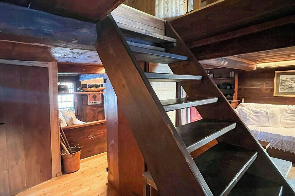 15e-eeuws Walser huis in historisch dorp in Alagna Valsesia, Walliser Alpen