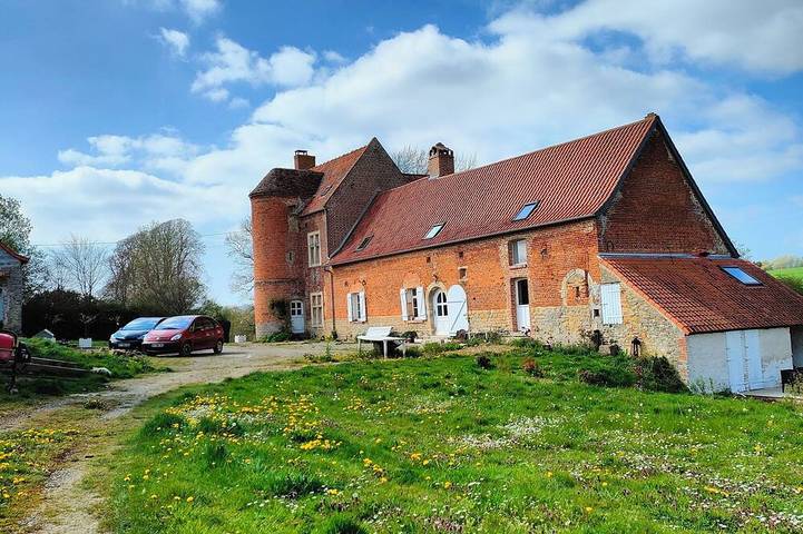 Gîte pour 2 personnes, avec terrasse ainsi que jardin et jacuzzi à Echinghen