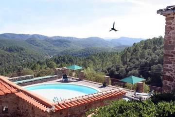 Gîte pour 5 personnes, avec sauna et jardin ainsi que jacuzzi et piscine, animaux acceptés à Saint-Sébastien-d'Aigrefeuille