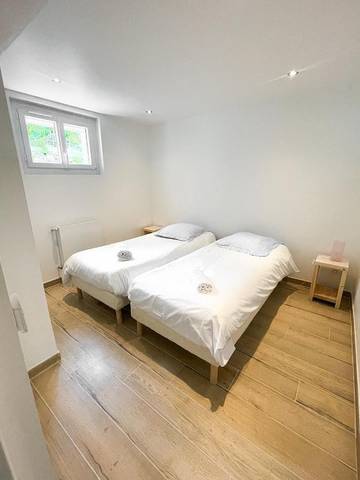 Gîte pour 2 personnes, avec jardin et terrasse à Aigueblanche