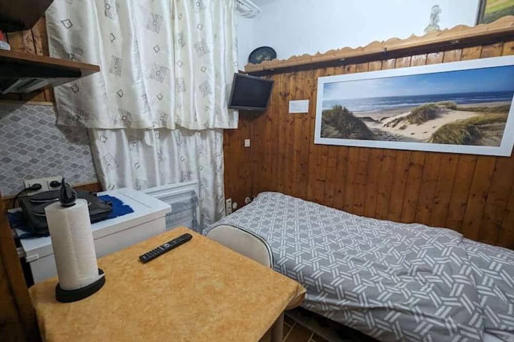 Apartamento entero, Rustic monteur room close to nature in Oberursel, Hochtaunuskreis