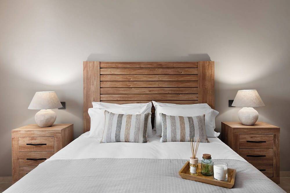 Entire apartment, Casa Tomas - in the heart of Benahavis, Marbella. in Val de Guadalmina, Benahavís