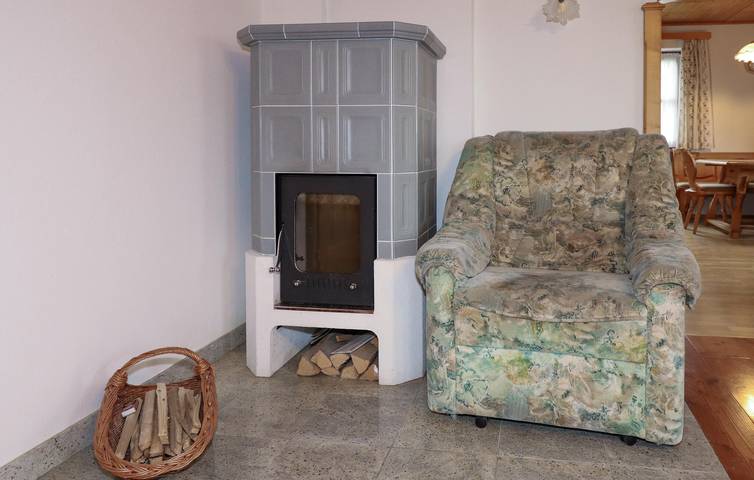 Gemütliche Ferienwohnung mit Terrasse, WLAN und Parkplatz in der Nähe von Puch bei Hallein in Puch bei Hallein, Tennengau