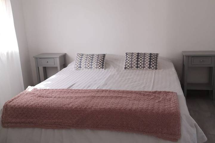 Location de vacances pour 4 personnes, avec piscine ainsi que terrasse et jardin à Le Muy - 2