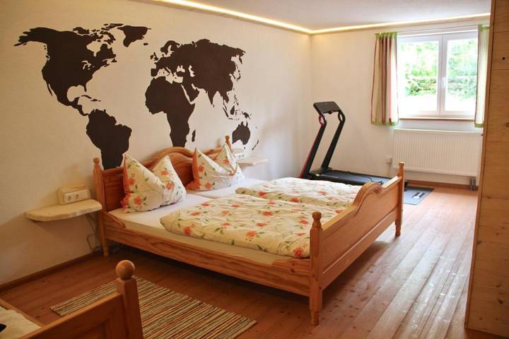 Ferienwohnung für 5 Personen, mit Garten in Saaldorf-Surheim