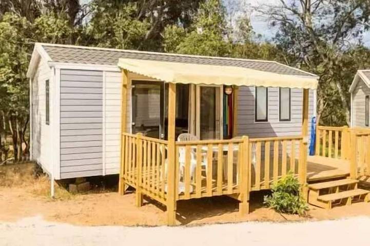 Camping pour 4 personnes à Calcatoggio