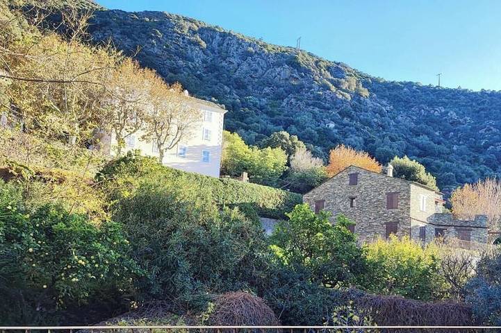 Location de vacances pour 8 personnes dans Cap Corse