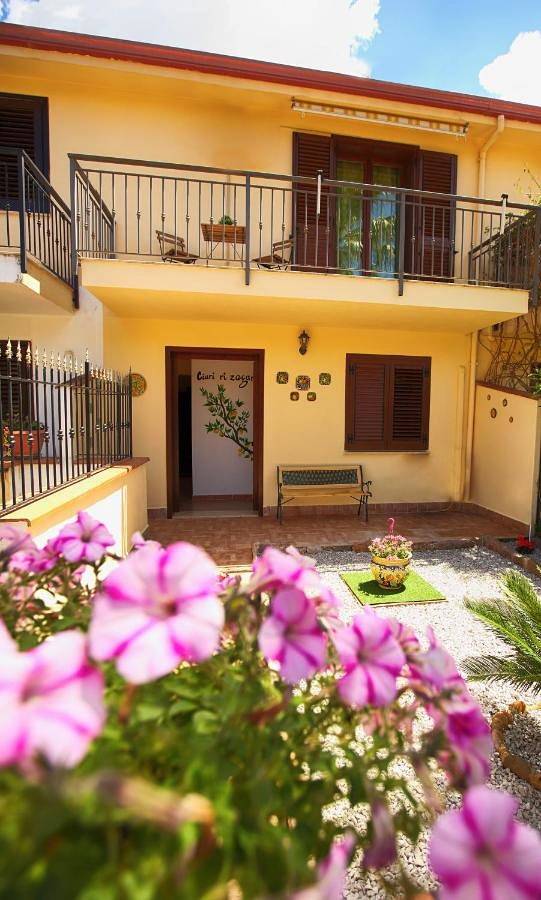 Location de vacances pour 2 personnes, avec jardin et balcon à Cinisi - 2