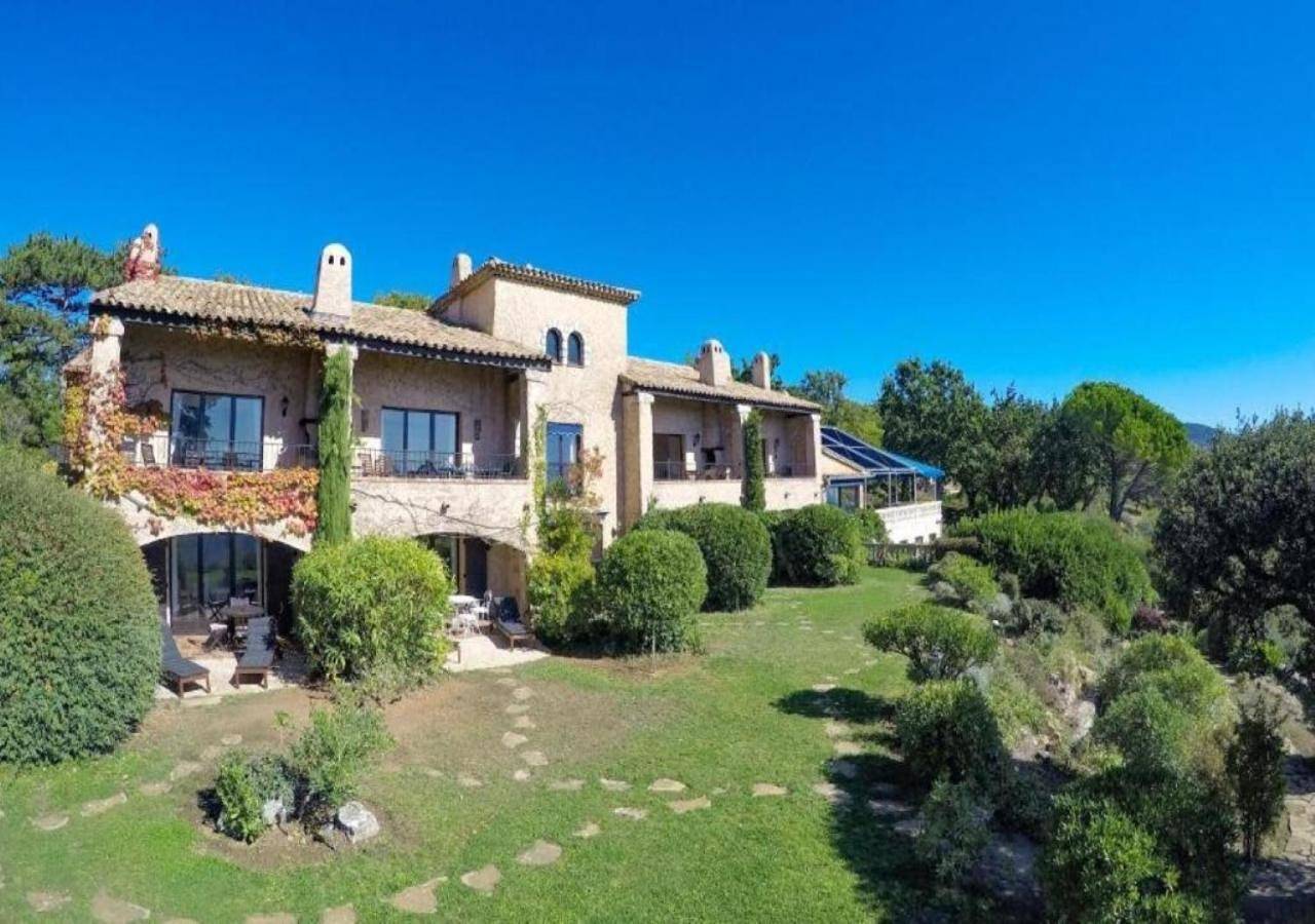 Appartement entier, Domaine du Bois d'Amont in Spéracèdes, Côte méditerranéenne (France)