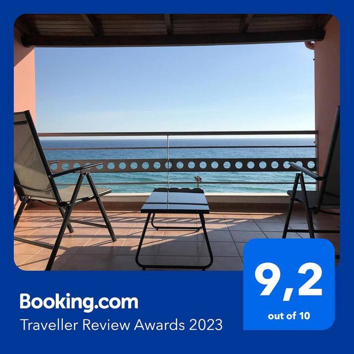 Vakantiehuis voor 4 personen, with Balkon and Terras as well as Tuin and Uitzicht in Parga