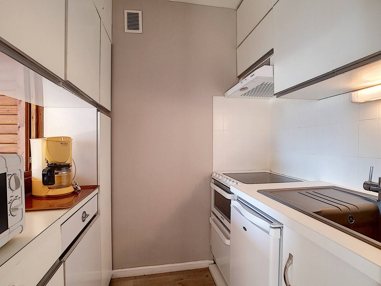 Entire apartment, La Clusaz Apartment 6 ppl with balcony in La Clusaz, Annecy region