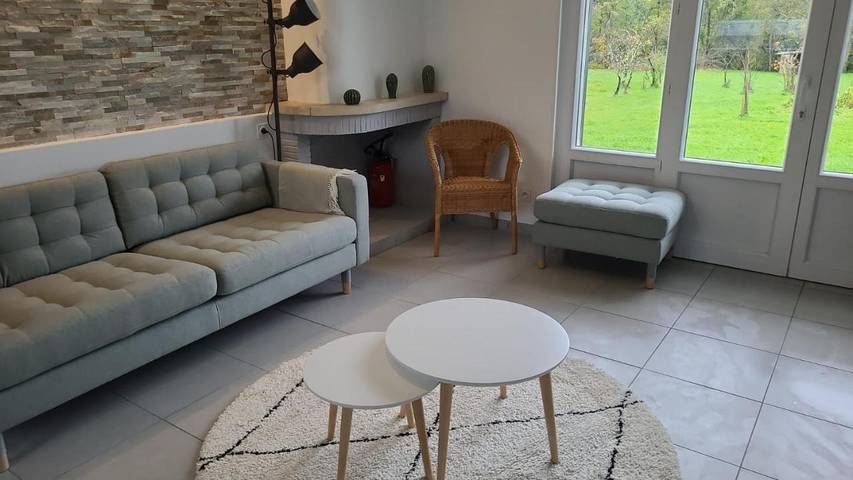 Location de vacances pour 6 personnes, avec vue et jardin à Cenon - 3