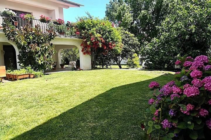 Ferienhaus für 9 Personen, mit Garten und Whirlpool, mit Haustier