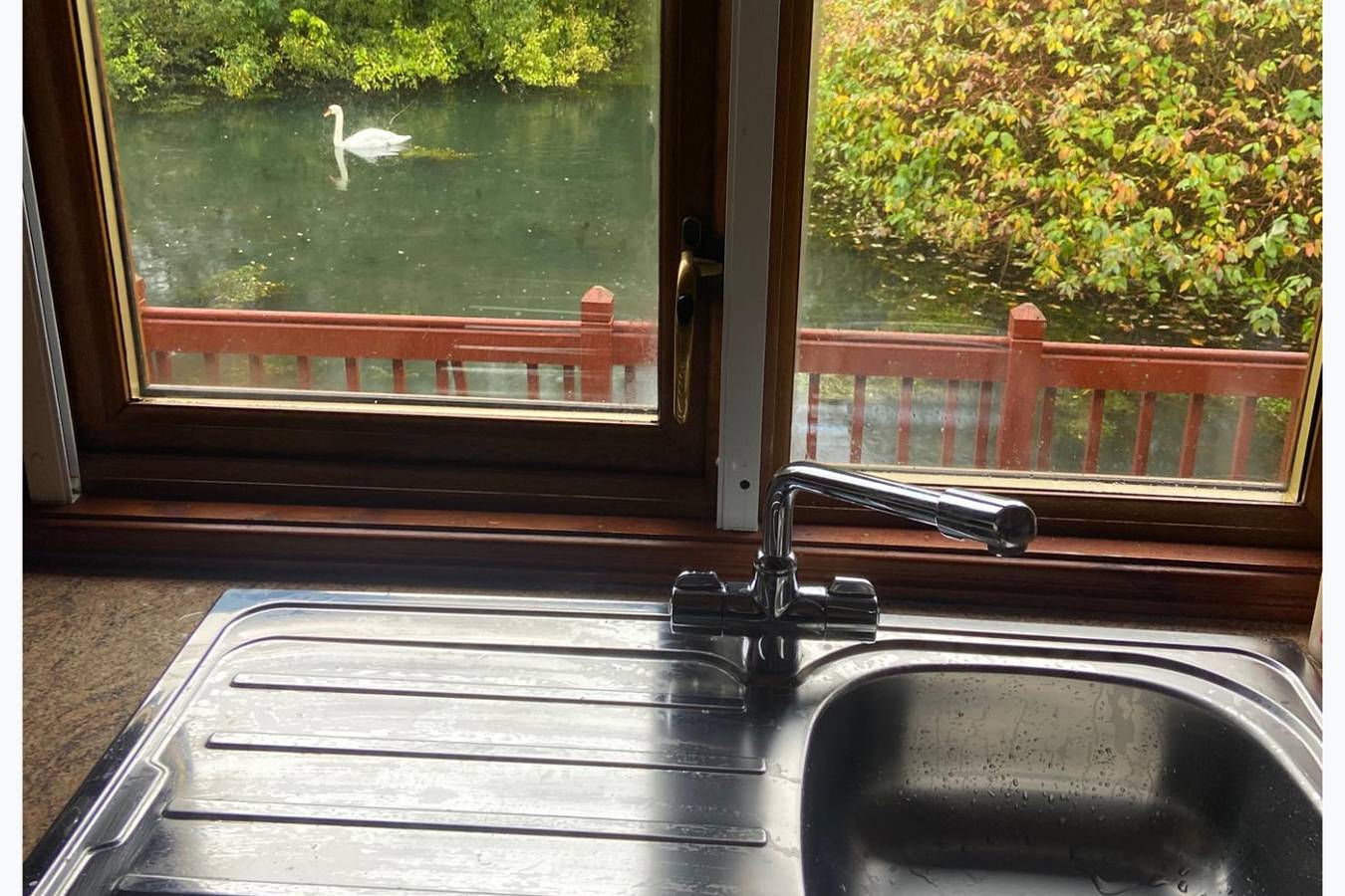 Kingfisher Cosy Lakeside Lodge in Carnforth, Lancashire
