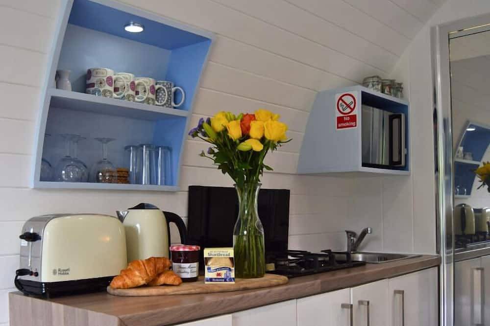 Glamping for 2 People in Llandovery, Carmarthenshire