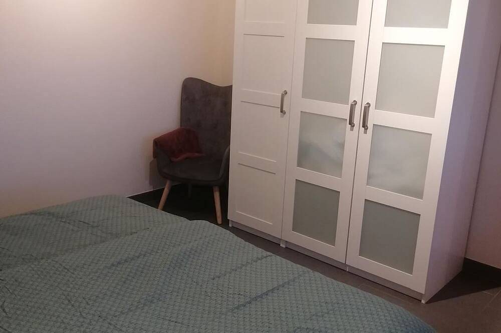 Ganze Wohnung, Ferienwohnung Hof Lamberty - 2-Bett-Ferienwohnung, Bad/Wc für 2 bis 5 Personen in Prüm, Naturpark Hohes Venn-Eifel
