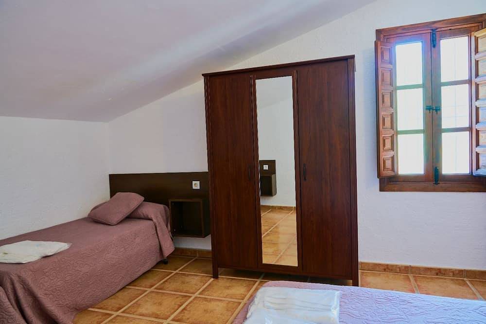 In Nature as at Home in Yeste, Calares del Mundo y de la Sima