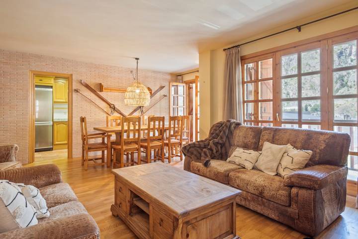 Gîte pour 6 personnes, avec balcon, animaux acceptés dans Grandvalira - 2