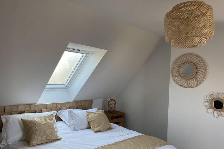 Villa Métairie, with its luxury amenities, is a unique property on the island. in Locmaria, Côte des Mégalithes