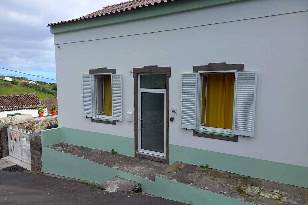 Casa Phyrulla Murina in São Miguel Island, Nordeste