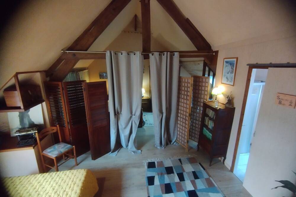 Gîte de Charme - Baie du Mont Saint-Michel in Champcey, Côte de la Déroute