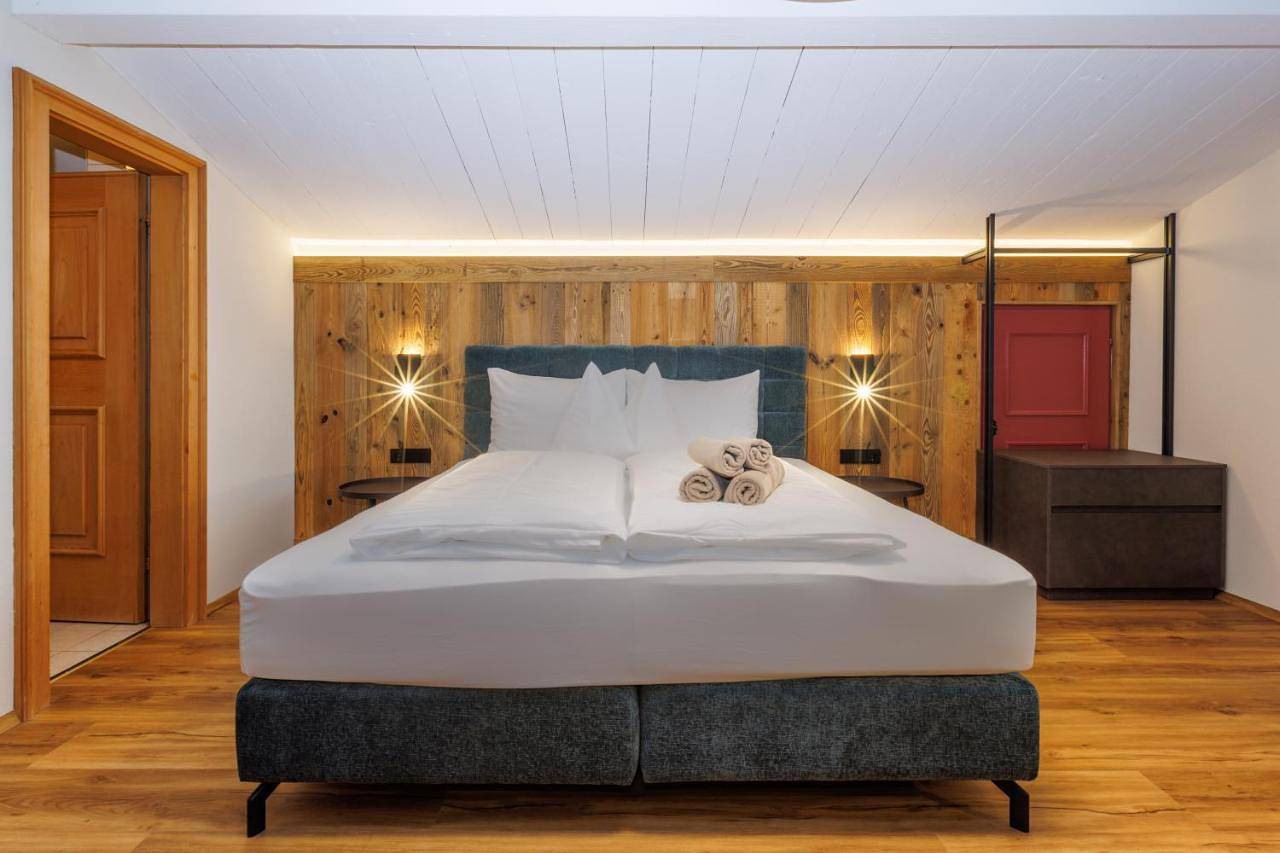 Four-Bedroom Chalet with Terrace in Mayrhofen, Zillertaler Alpen
