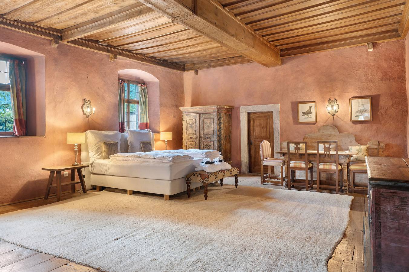 Room 'Zinnenberg Suite 2' with Mountain View, Shared Terrace and Wi-Fi in Berg (Eppan), Eppan an der Weinstraße