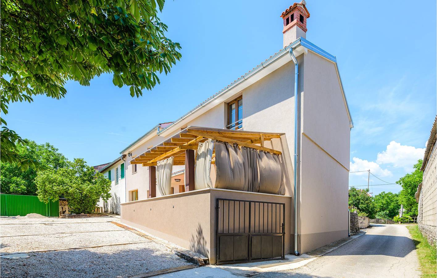 Ferienhaus für 6 Personen mit Terrasse in Pazin, Zentralistrien