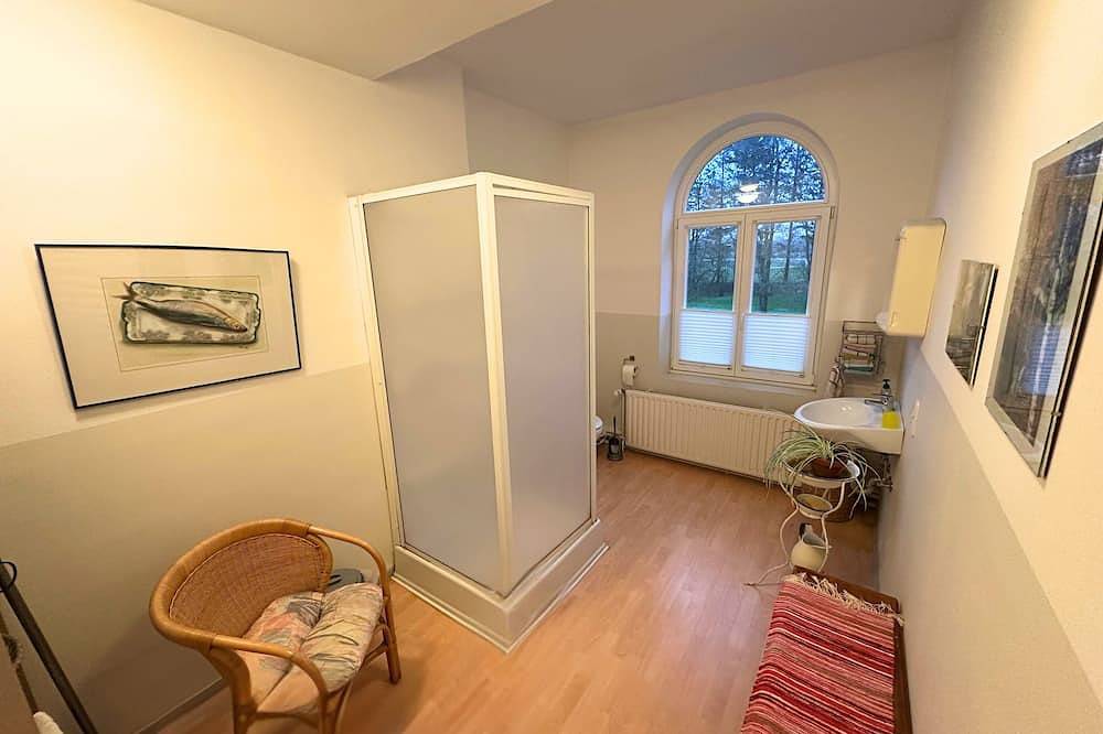 Ganze Wohnung, Ferienzimmer Eddie: Natur erleben & entspannen für Einzelreisende in Taarstedt, Grünes Binnenland