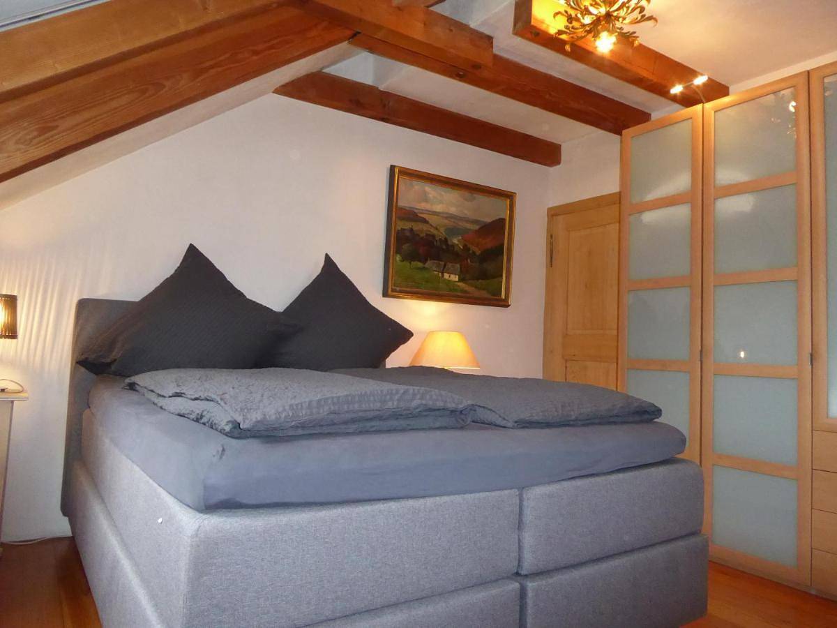 Ganze Wohnung, Ferienwohnung Weiße Rose in Weil am Rhein, Südschwarzwald