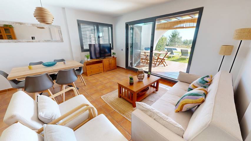 Ferienhaus für 6 Personen, mit Balkon und Whirlpool sowie Terrasse und Garten an der Costa Dorada - 3