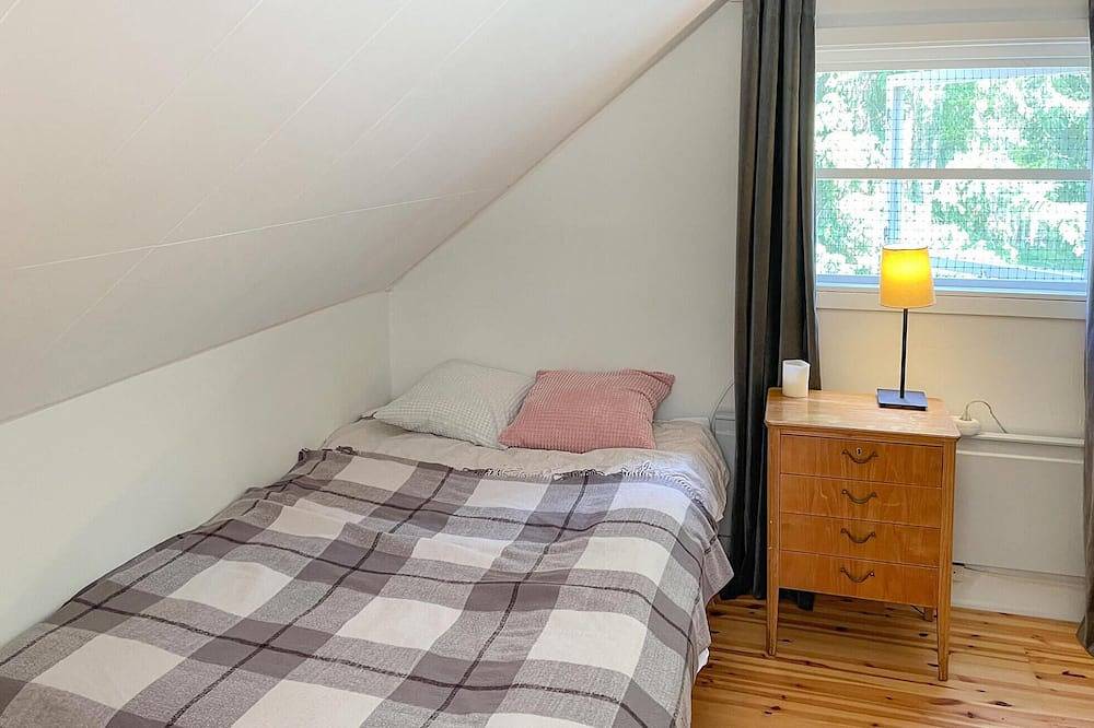 Hus för 5 Personer in Örebro kommun, Hjälmaren