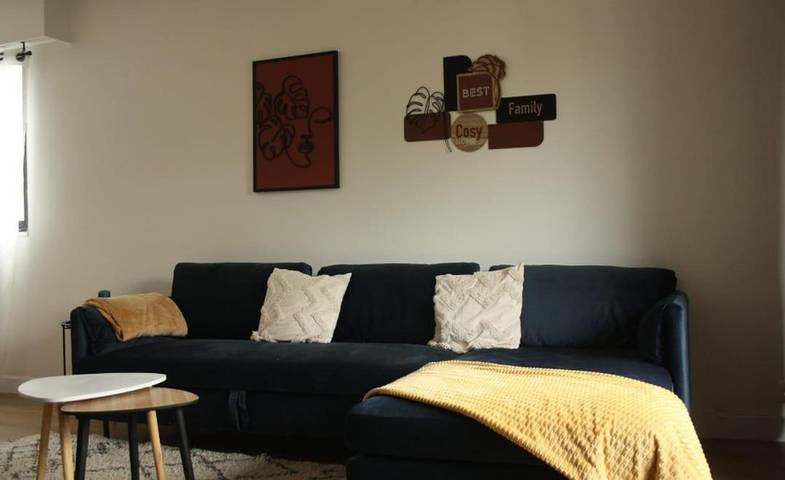 Location de vacances pour 5 personnes, avec Balcon à Enghien-les-Bains
