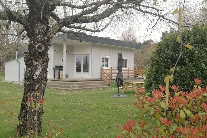Gîte pour 4 personnes, avec jardin dans Saint-Paul-des-Landes
